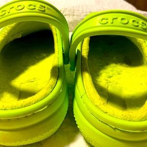 Excellent condition Crocs neon greenish yellow 😊